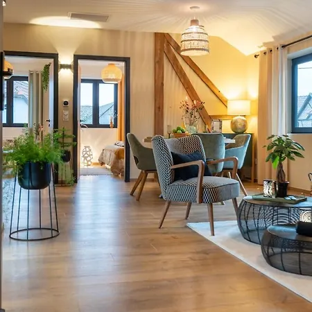 Feng Shui In Small Apartment *